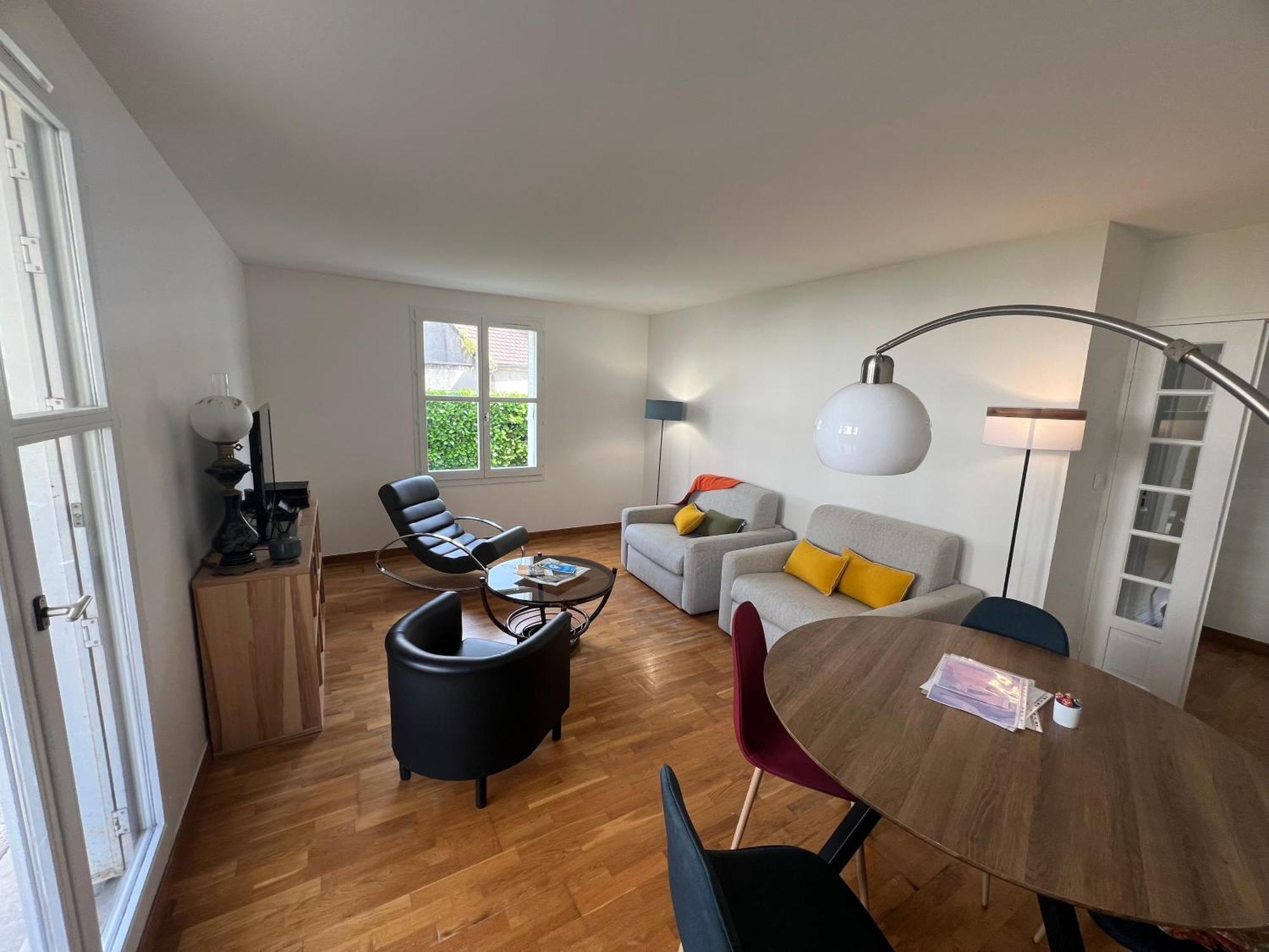 Appartement Standing Avec Jardin, 4 Personnes, Strategiquement Situe Mantes-la-Jolie Eksteriør billede