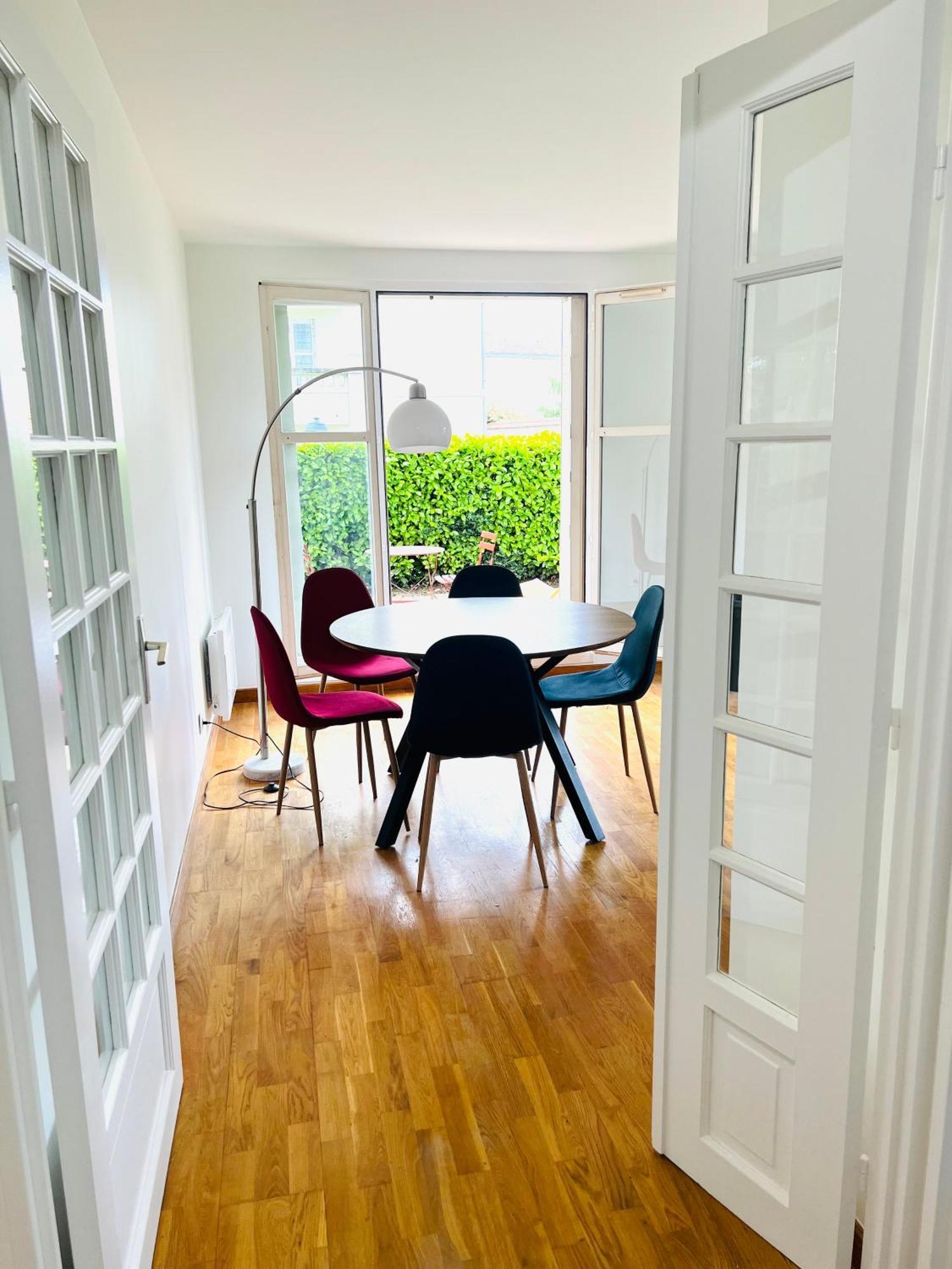 Appartement Standing Avec Jardin, 4 Personnes, Strategiquement Situe Mantes-la-Jolie Eksteriør billede