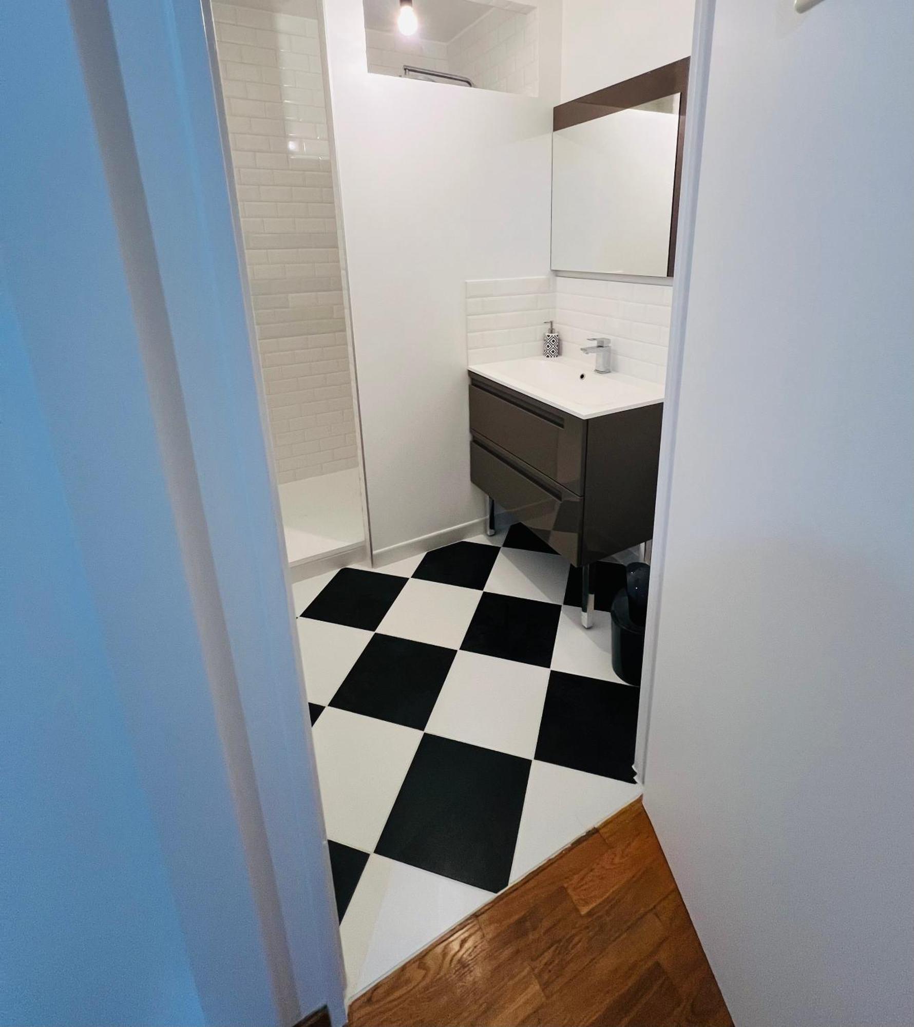 Appartement Standing Avec Jardin, 4 Personnes, Strategiquement Situe Mantes-la-Jolie Eksteriør billede