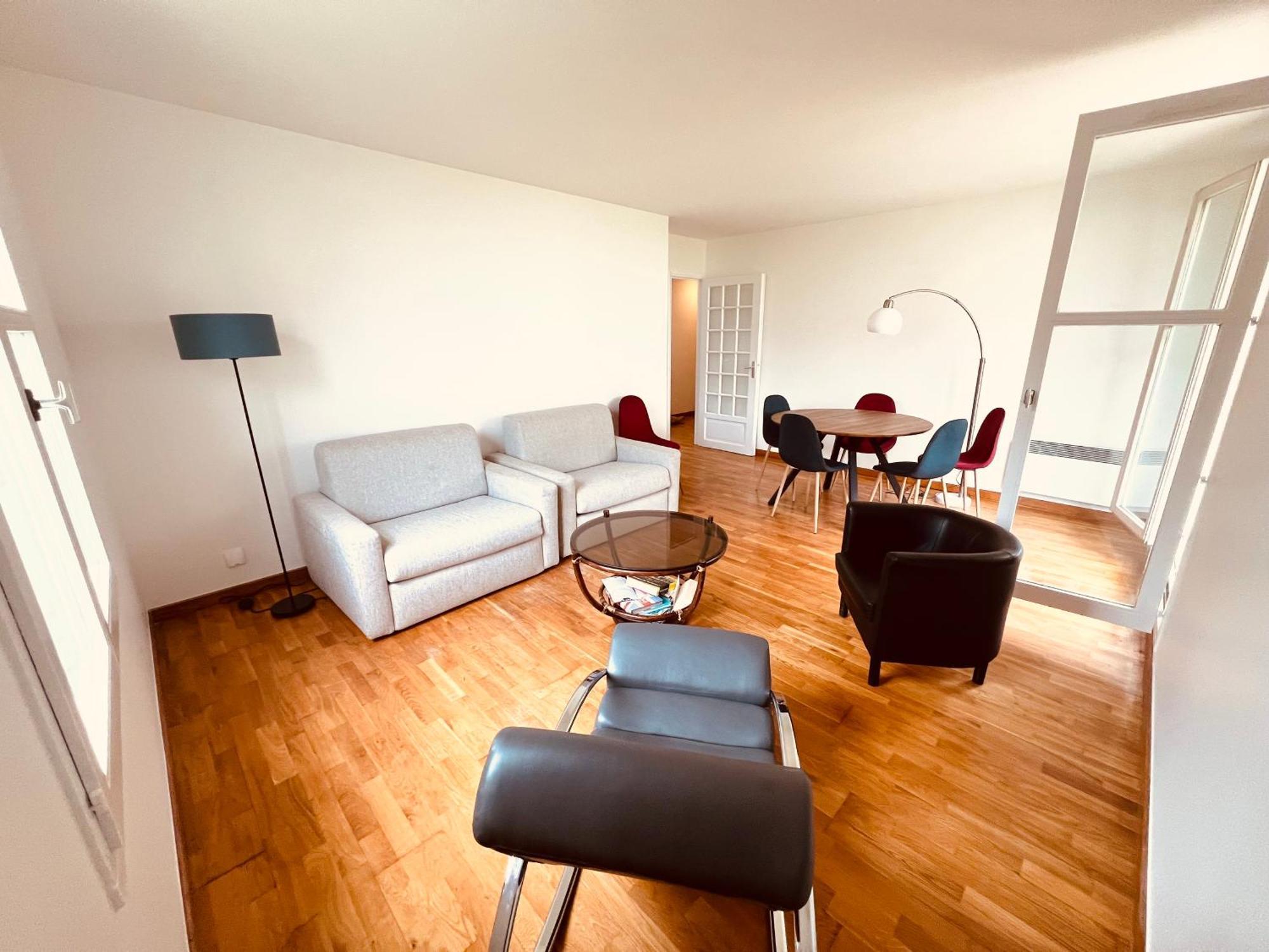 Appartement Standing Avec Jardin, 4 Personnes, Strategiquement Situe Mantes-la-Jolie Eksteriør billede